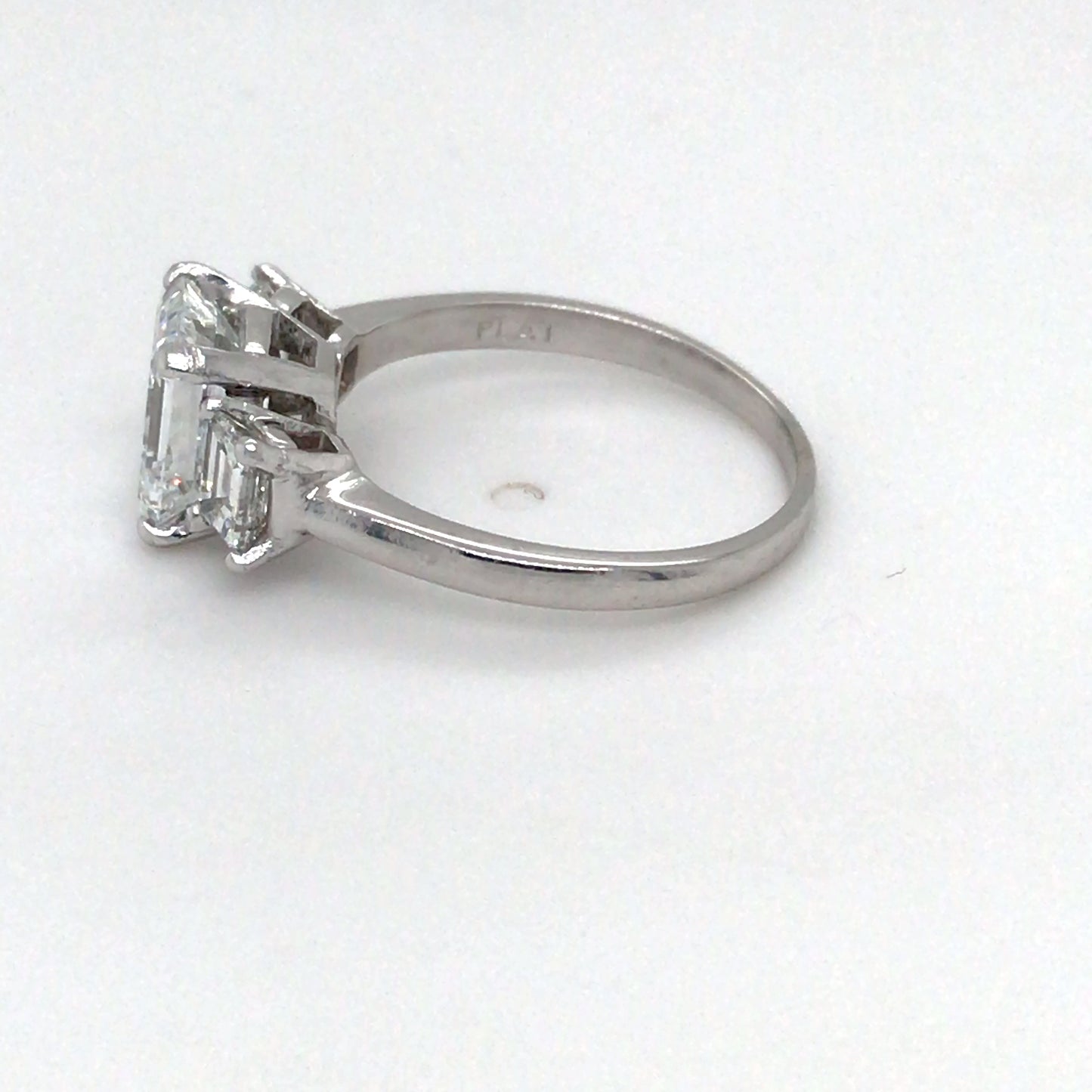 PLAT 2.67CTW EMERALD CUT THREE STONE DIAMOND ENGAGEMENT RING
