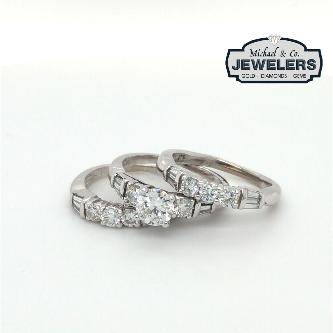 14KW 1.01CTW ROUND BRILLANT-BAGUETTE DIAMOND ENGAGEMENT RING