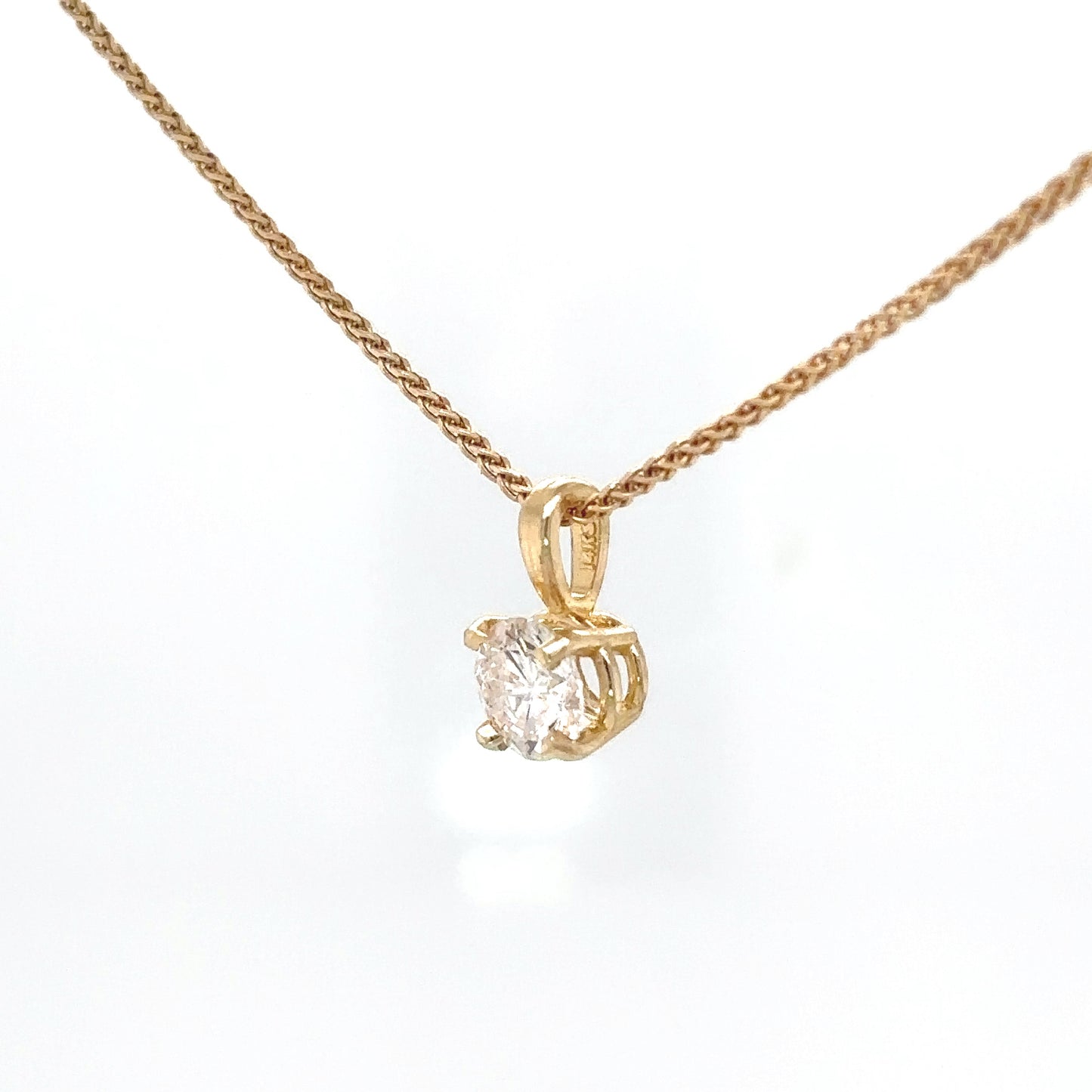 14KY 0.62CT ROUND DIAMOND SOLITAIRE PENDANT I1/H