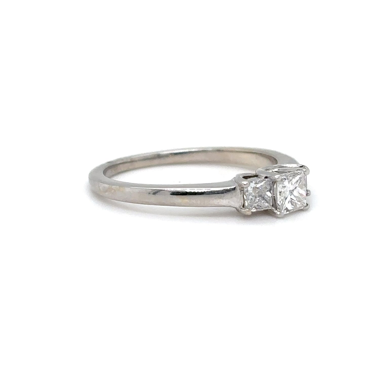 14KW 0.50CTW THREE PRINCESS CUT DIAMOND RING SI/H 2.2G