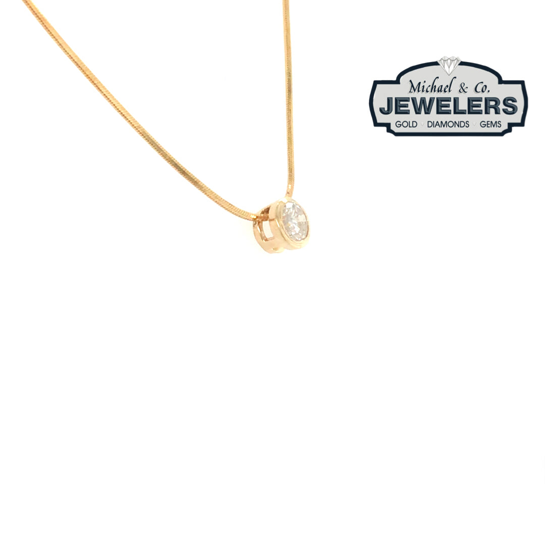 14KY 18" 0.50CTW BEZEL DIAMOND SOLITAIRE PENDANT I1/H 3.6G