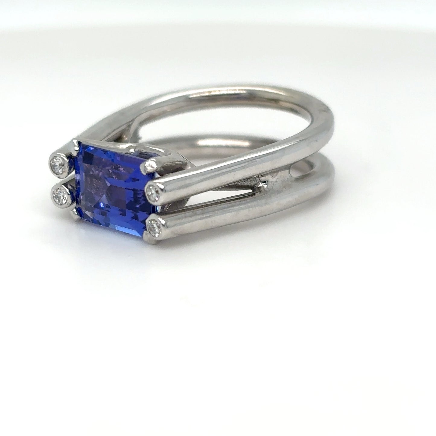 14KW 2.98CTW TANZANITE-DIAMOND RING "AAA" VS/F-G 9.3G