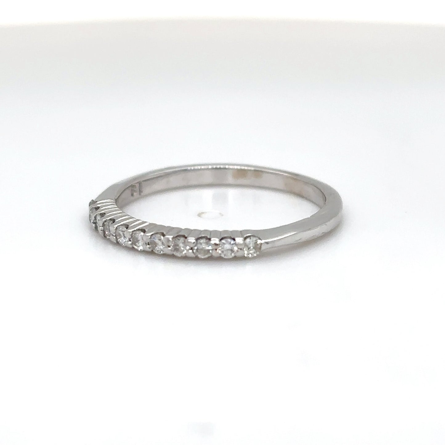 14KW 0.20CTW DIAMOND BAND SI2/H-I 1.4G