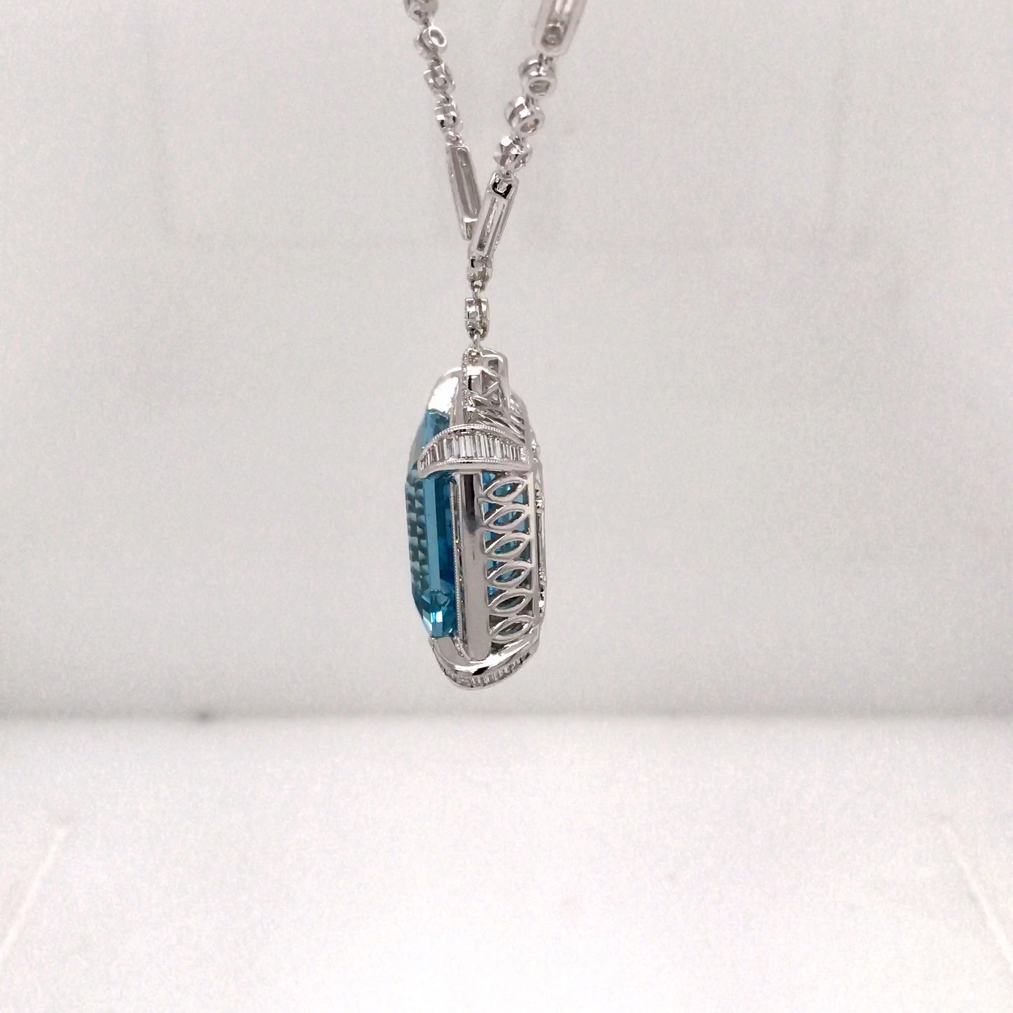 18KW 17" 24.61CT EMERALD CUT AQUAMARINE-3.66CTW BG/RBC DIAMOND PENDANT "AAA" VS2/G 24.0G