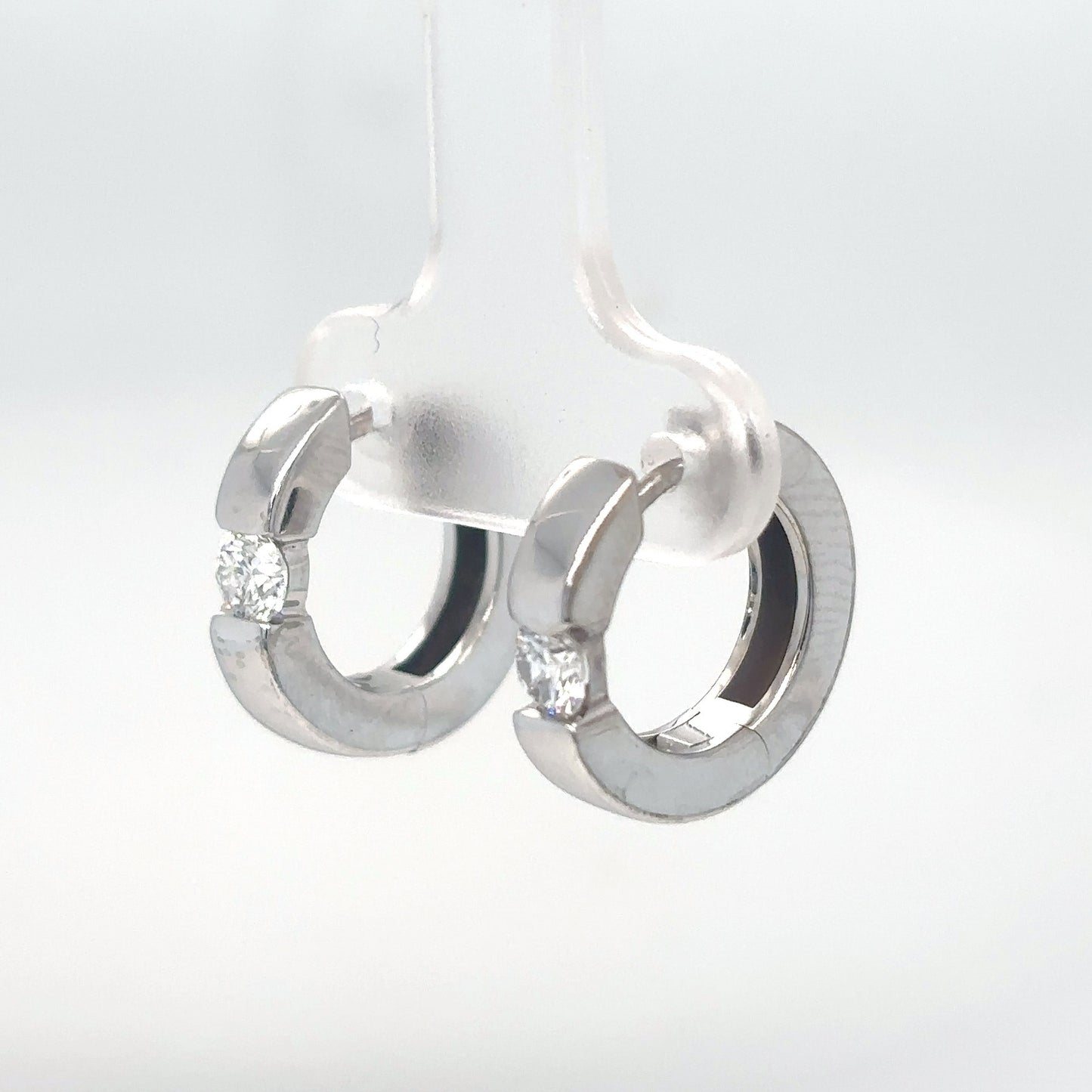 14KW 0.40CTW ROUND DIAMOND 15MM HOOP EARRINGS SI1/H 5.4G - Fine Jewelry in Bradenton Michael & Co. Jewelers