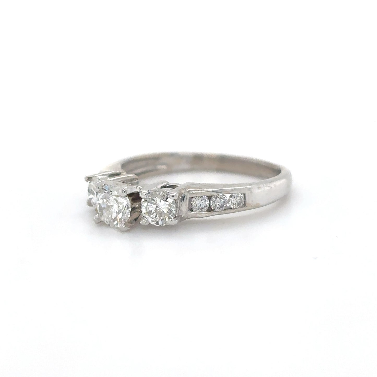 14KW 1.00CTW THREE ROUND DIAMOND ENGAGEMENT RING I1/H-I 3.2G