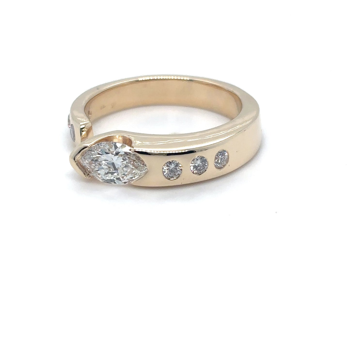 14KY 0.83CTW MARQUISE-ROUND BRILLIANT DIAMOND RING VS1/G-H 5.8G