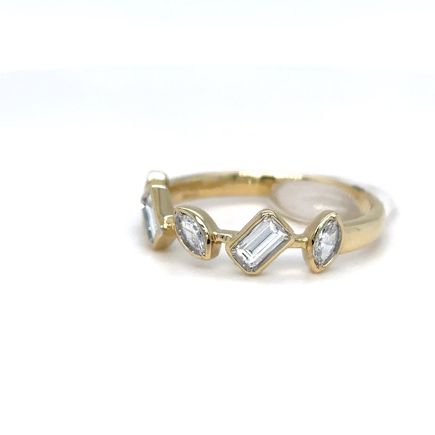 14KY 0.94CTW BAGUETTE-MARQUISE DIAMOND RING VS/G 2.3G