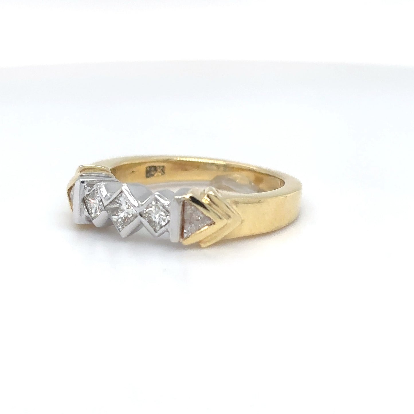 18KTT .29CT PRINCESS-.16CT TRILLION DIAMOND RING VS2/G-H 7.3G