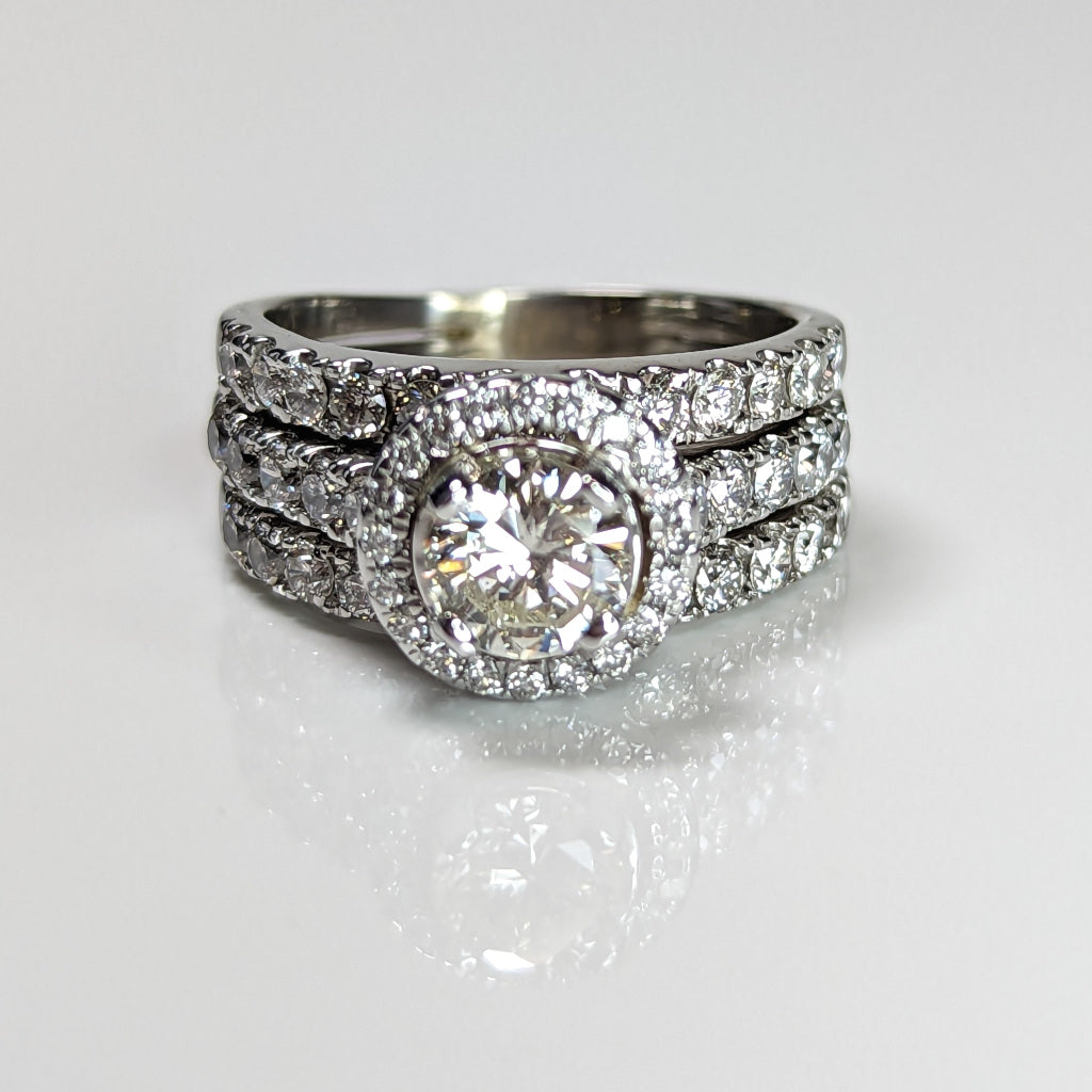 14KW 2.11CTW ROUND BRILLIANT DIAMOND HALO WEDDING SET