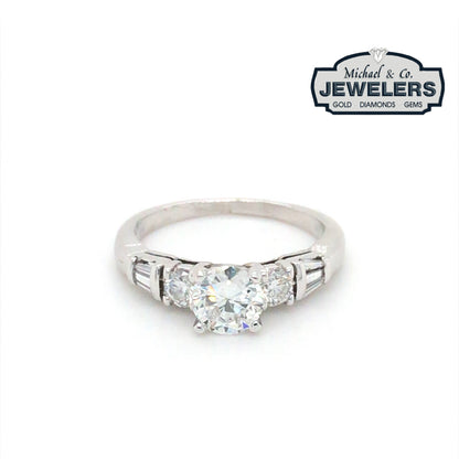 14KW 1.01CTW ROUND BRILLANT-BAGUETTE DIAMOND ENGAGEMENT RING