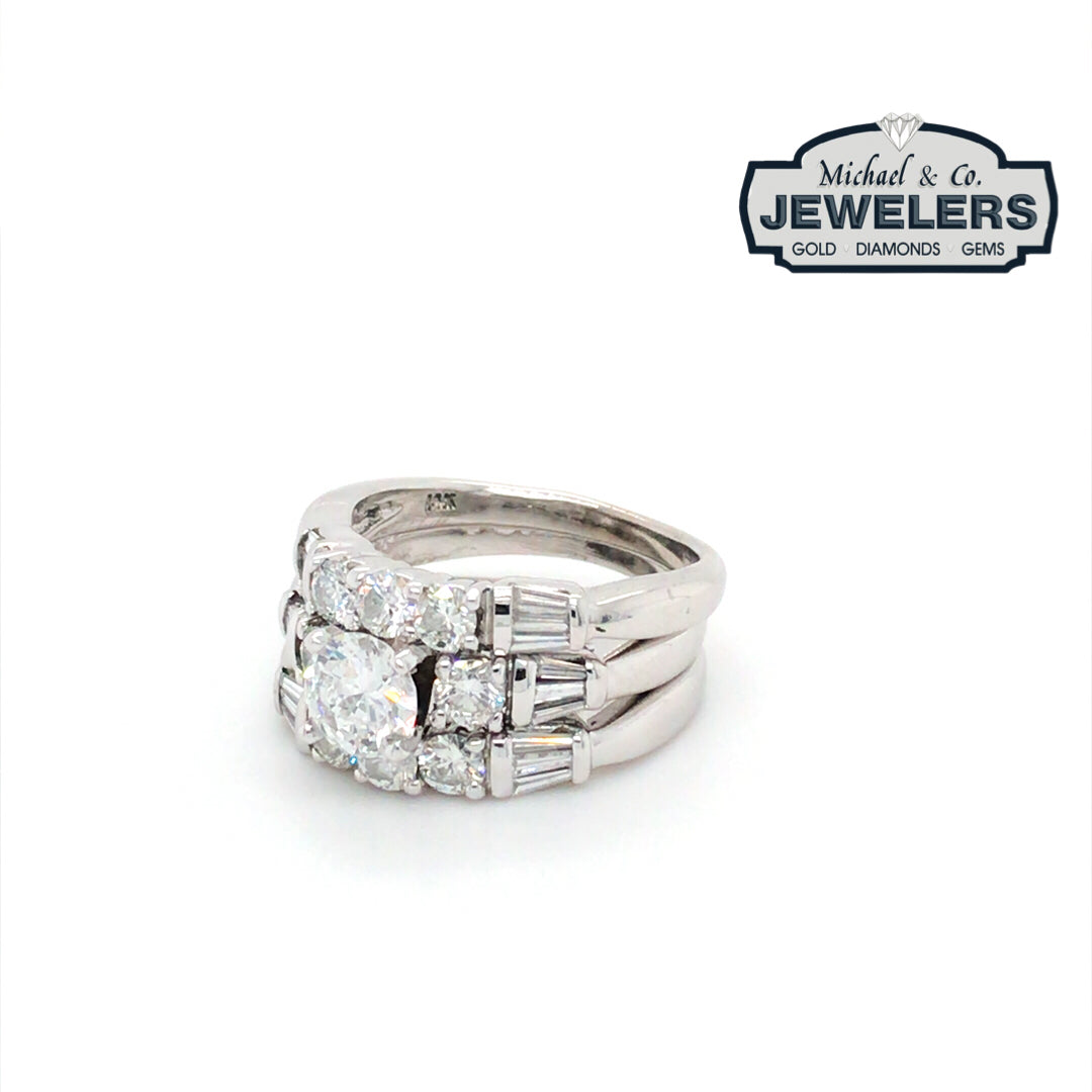 14KW 1.01CTW ROUND BRILLANT-BAGUETTE DIAMOND ENGAGEMENT RING
