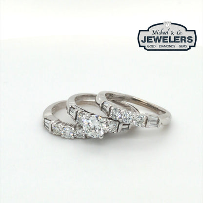 14KW 1.01CTW ROUND BRILLANT-BAGUETTE DIAMOND ENGAGEMENT RING