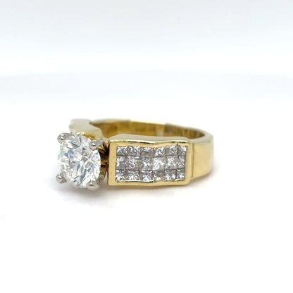 18KY 1.50CT ROUND - 1.00CTW PRINCESS CUT ENGAGEMENT RING
