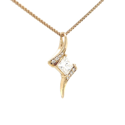 14KY 0.50CTW PRINCESS-ROUND DIAMOND PENDANT