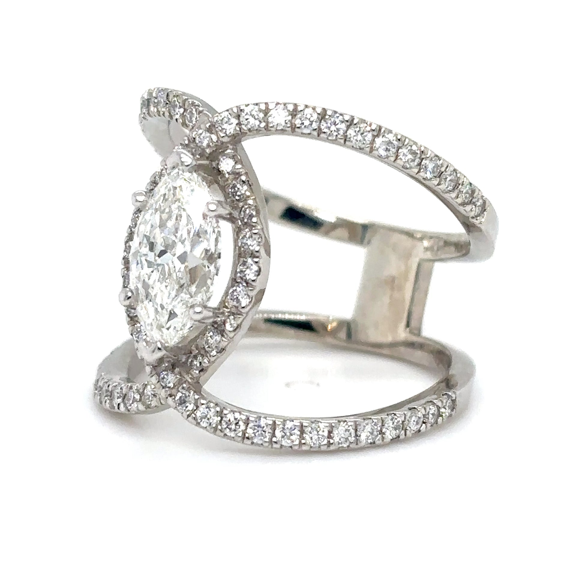 14KW 1.88CTW MARQUISE-ROUND DIAMOND ENGAGEMENT RING