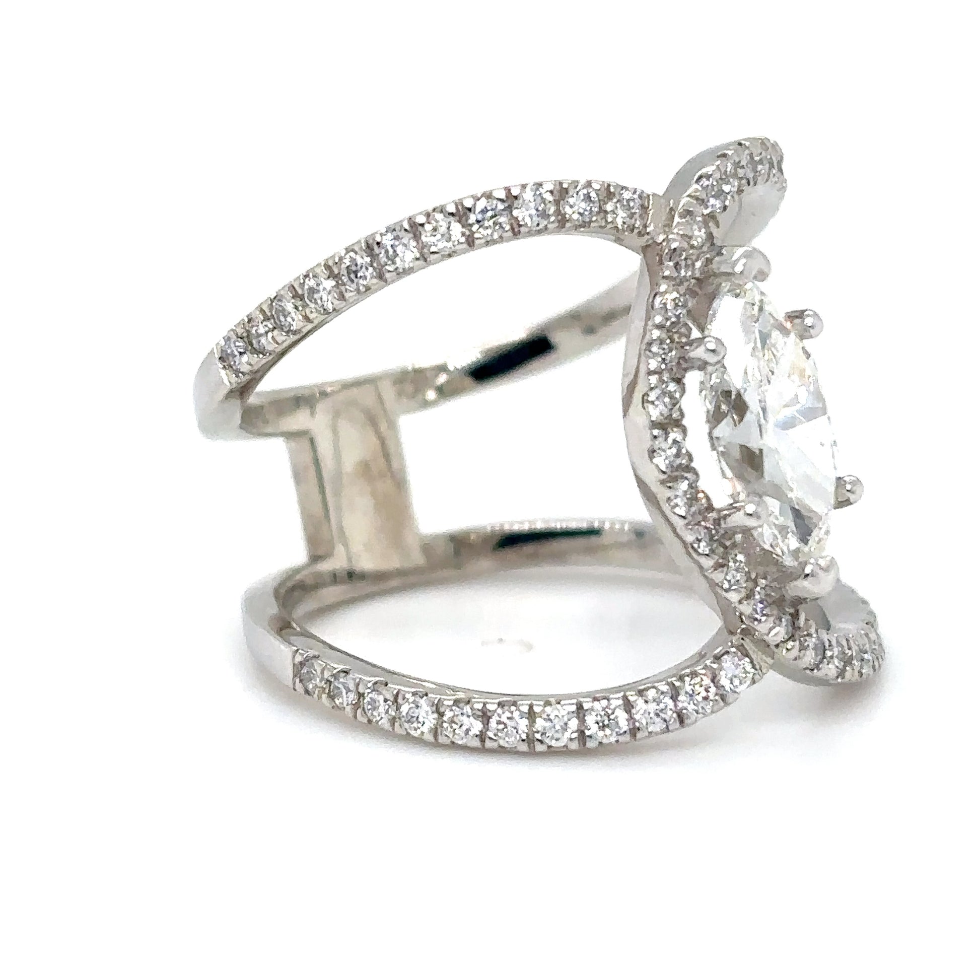 14KW 1.88CTW MARQUISE-ROUND DIAMOND ENGAGEMENT RING