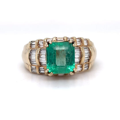 14KY 3.95CTW EMERALD-BAGUETTE DIAMOND RING