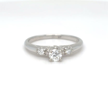 14KW 0.33CTW ROUND BRILLIANT DIAMOND THREE STONE RING VS/G-H 2.8G