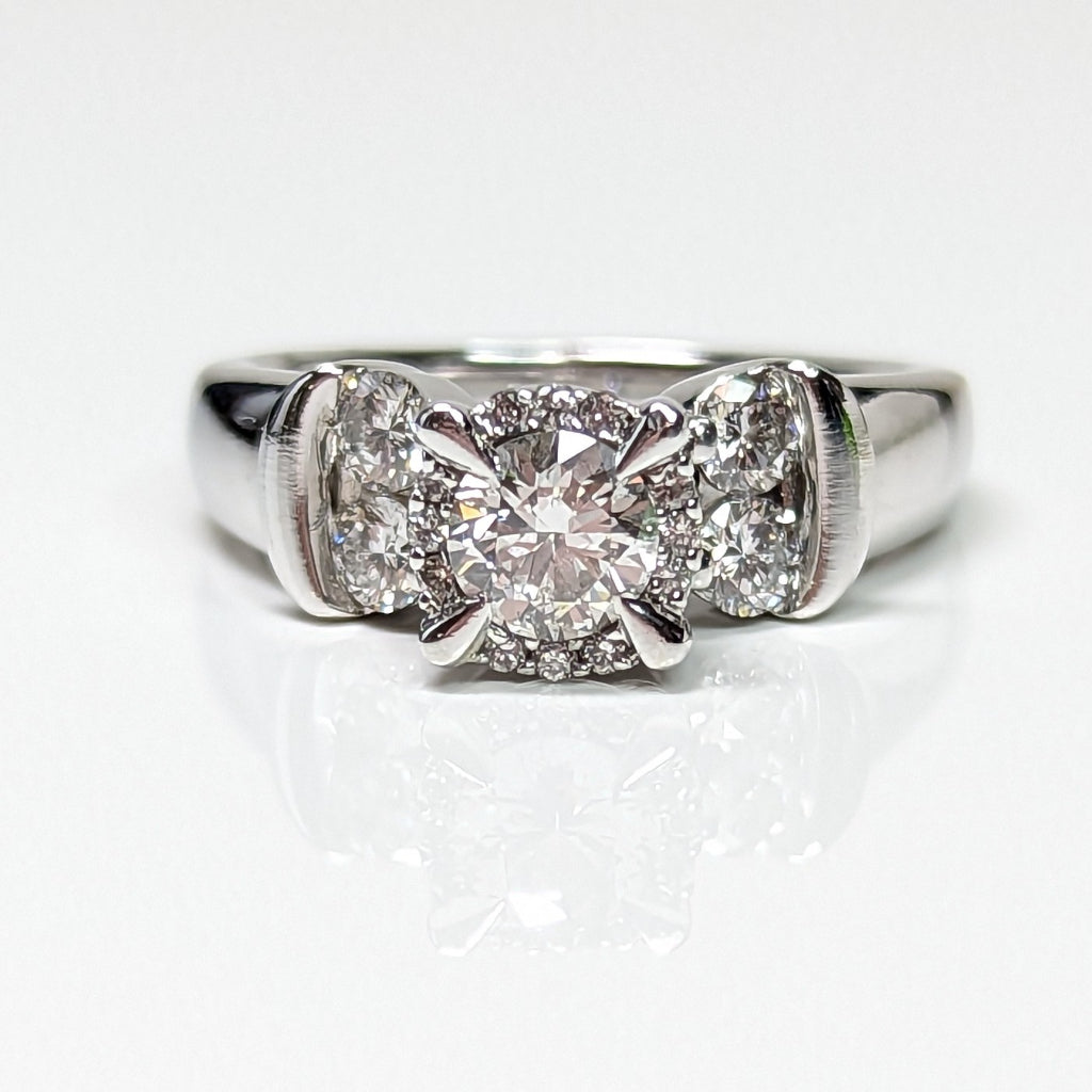 14KW 1.00CTW ROUND HALO DIAMOND ENGAGEMENT RING 9.5G SI2/H