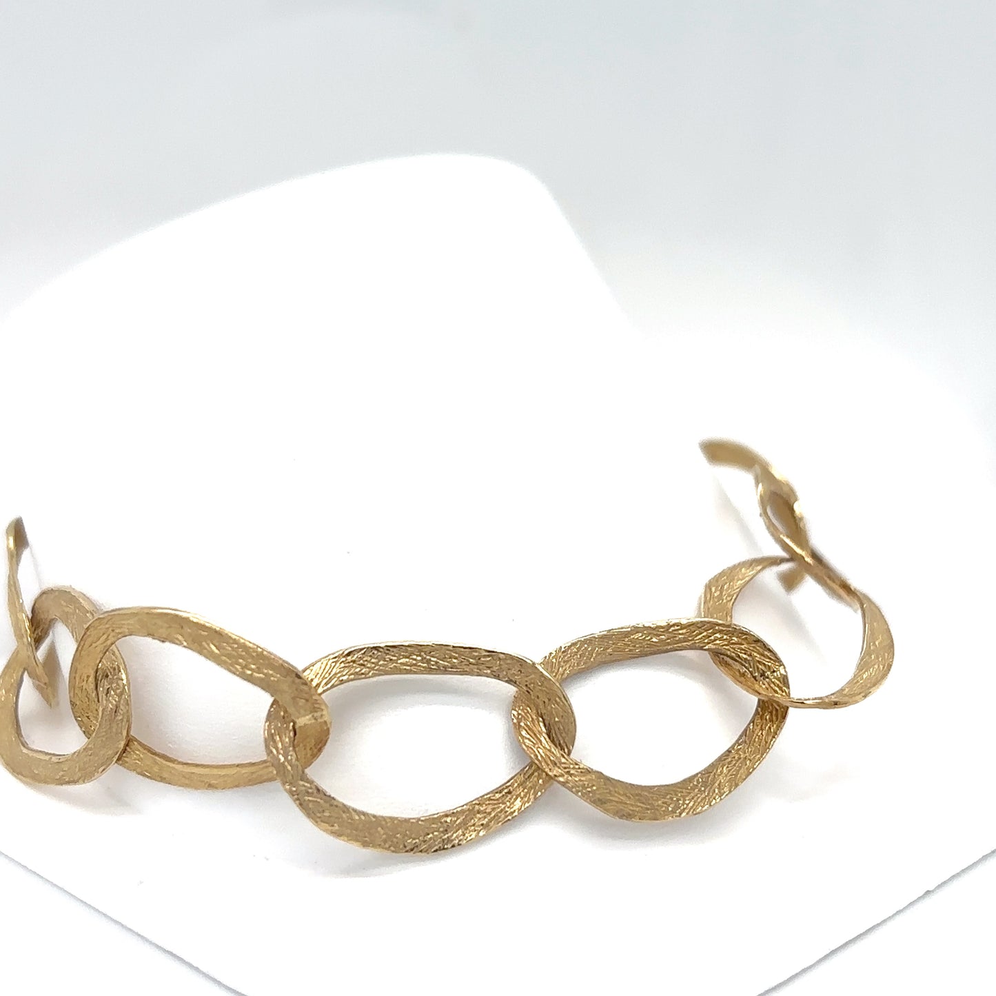 14KY 8" 15MM TEXTURED OVAL LINK BRACELET 9.9G