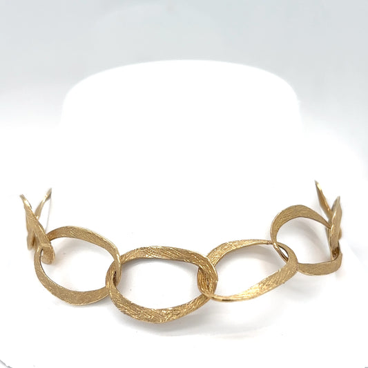 14KY 8" 15MM TEXTURED OVAL LINK BRACELET 9.9G-Fine Jewelry in Bradenton &amp; Lakewood Ranch, Fl. | Michael &amp; Co. Jewelers