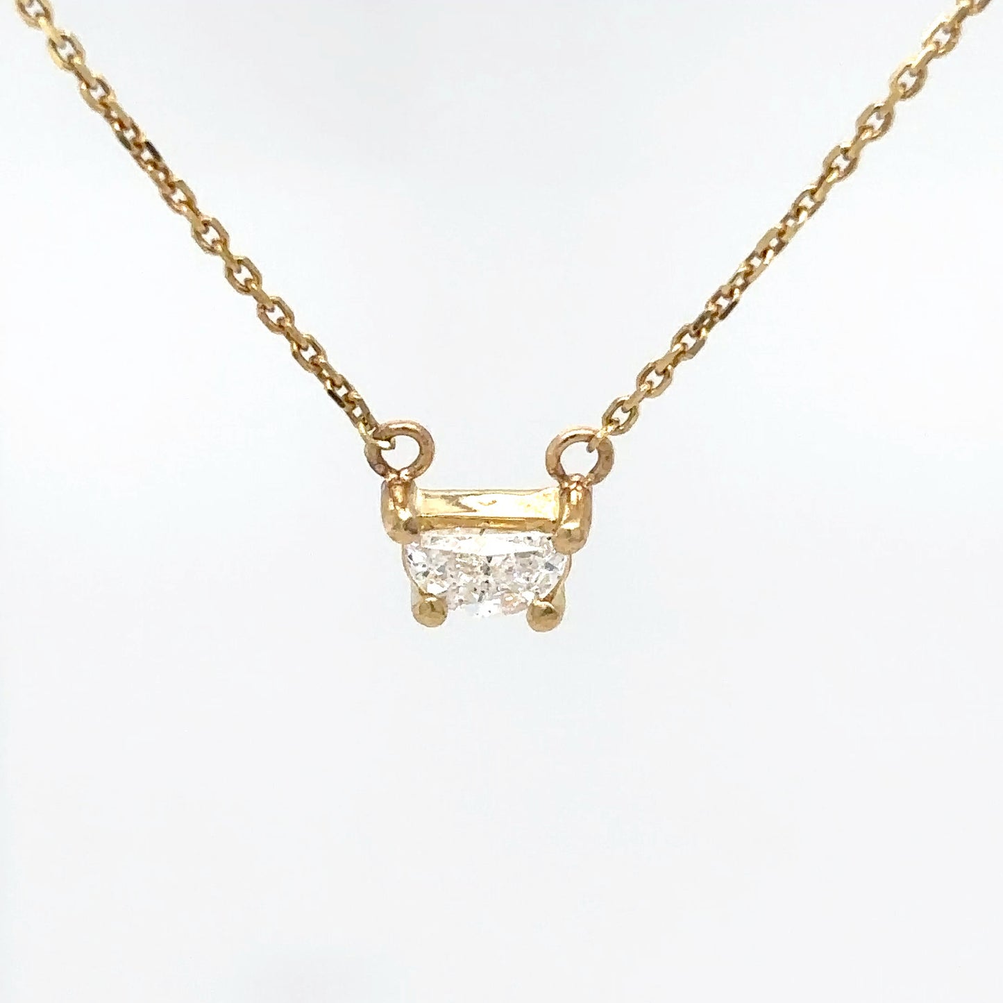 14KY 18" 0.28CT HALF MOON DIAMOND SOLITAIRE PENDANT SI1/G