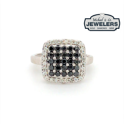 14KW 0.50CTW BLACK-0.28CTW WHITE PAVE DIAMOND RING 5.3G