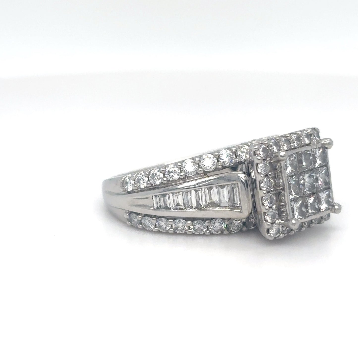 10KW 1.75CTW PRINCESS CUT-BAGUETTE-ROUND DIAMOND ENGAGEMENT RING SI2/H-I 6.7G