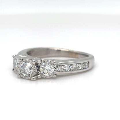 14KW 0.75CTW THREE ROUND DIAMOND RING SI2-I1/ G-I 4.5G