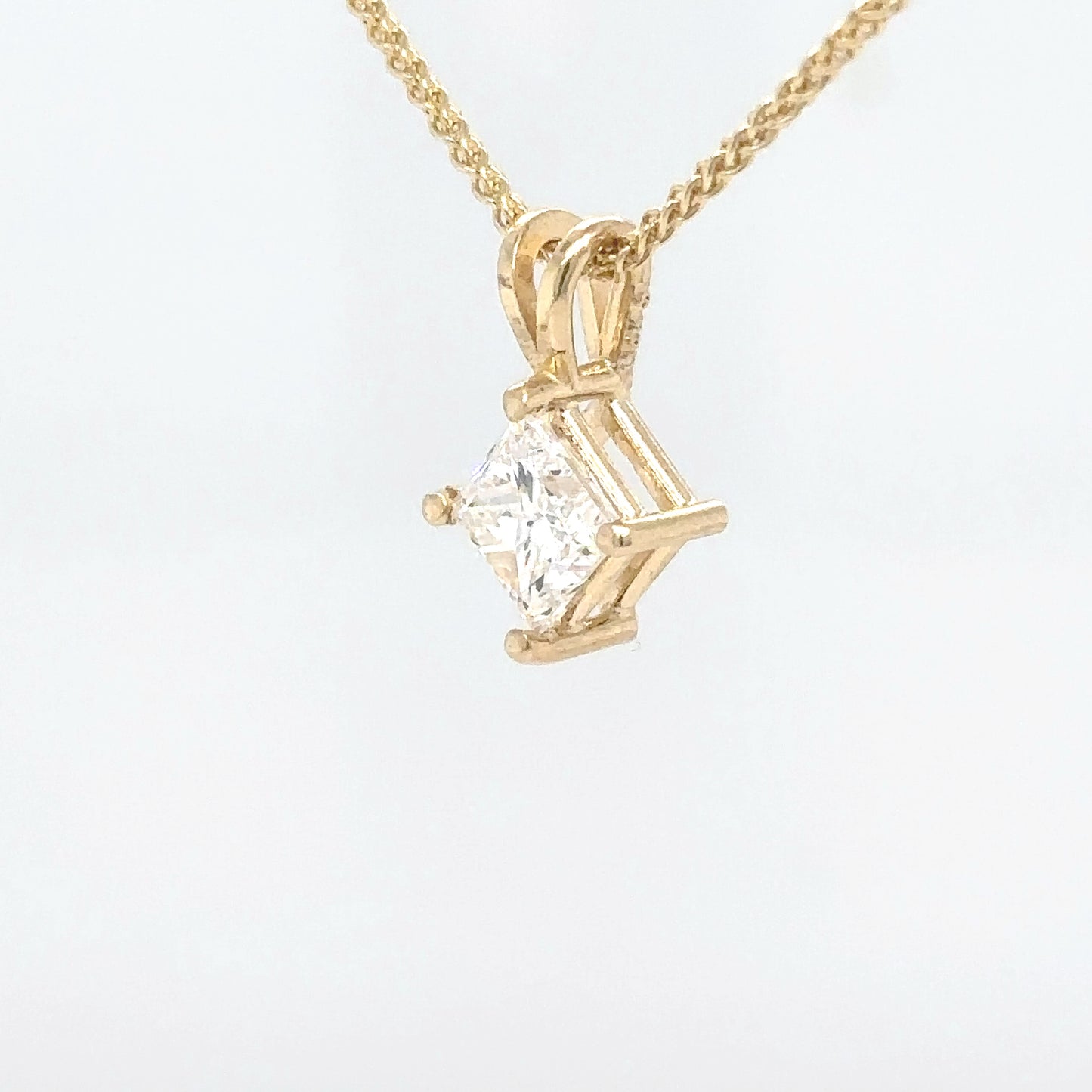 14KY 0.76CT PRINCESS CUT DIAMOND SOLIPAIRE PENDANT VS1/G-H