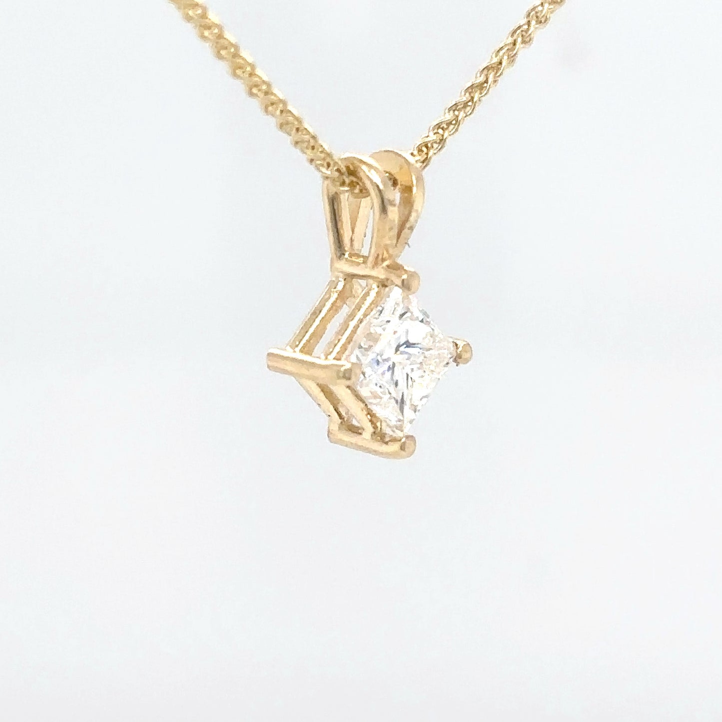 14KY 0.76CT PRINCESS CUT DIAMOND SOLIPAIRE PENDANT VS1/G-H