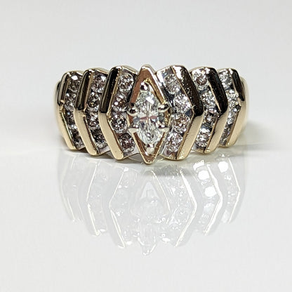 14KY 1.00CTW MARQUISE-ROUND DIAMOND ENGAGEMENT RING SI2/H-I 5.5G