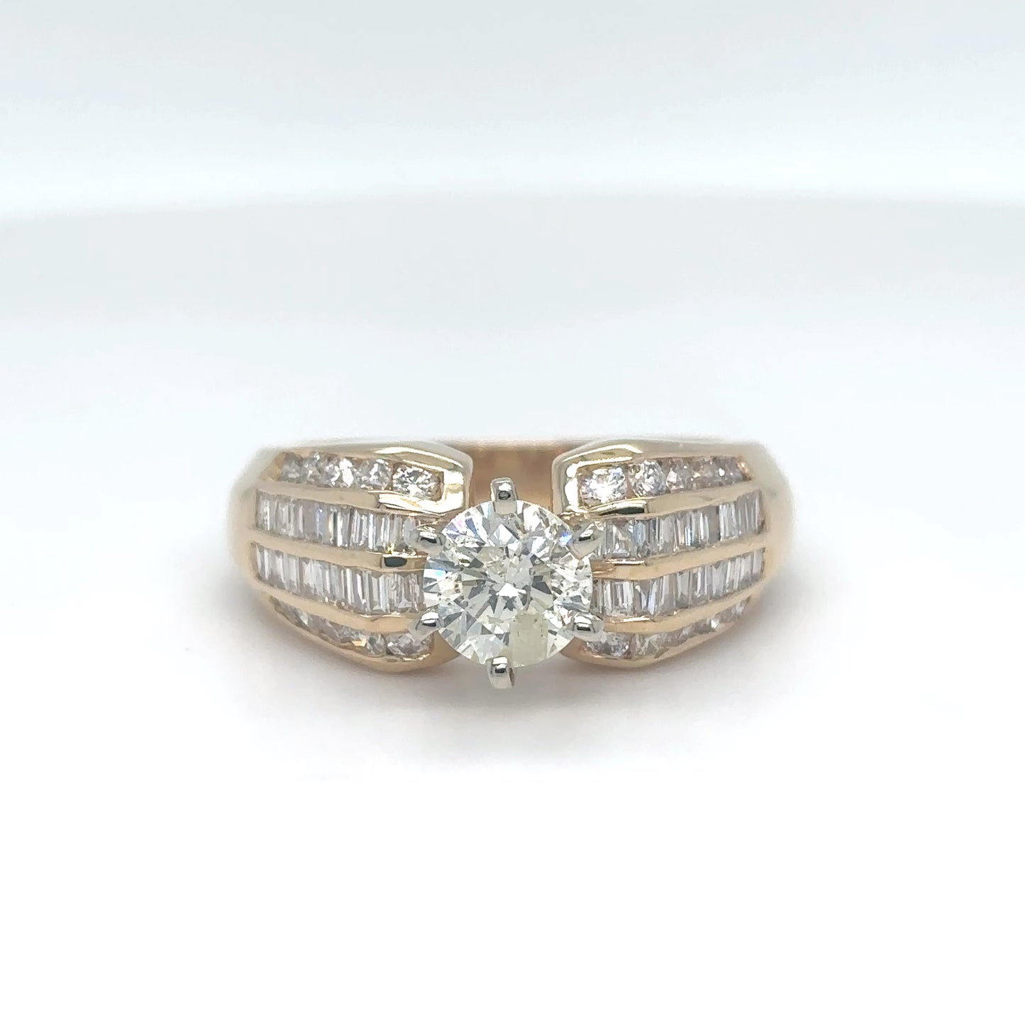 14KY 1.60CTW ROUND-BAGUETTE DIAMOND ENGAGEMENT RING I1/J-K 5.4G