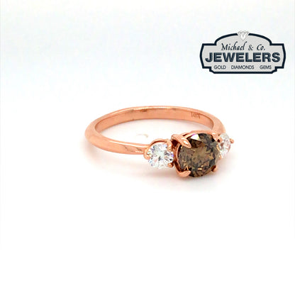 14KR 1.48CTW CHOCOLATE-WHITE DIAMOND THREE STONE RING