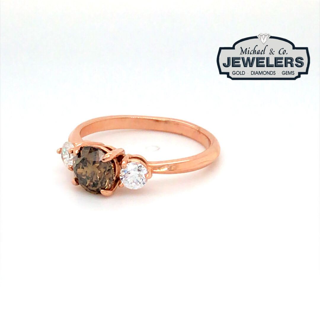 14KR 1.48CTW CHOCOLATE-WHITE DIAMOND THREE STONE RING