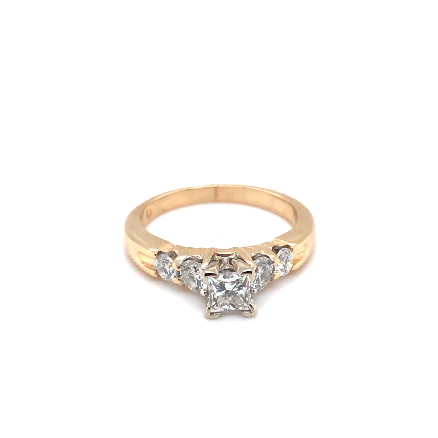 14KY 0.40CT PRINCESS CUT-0.46CTW ROUND DIAMOND ENGAGEMENT RING 4.0G SI/G-H