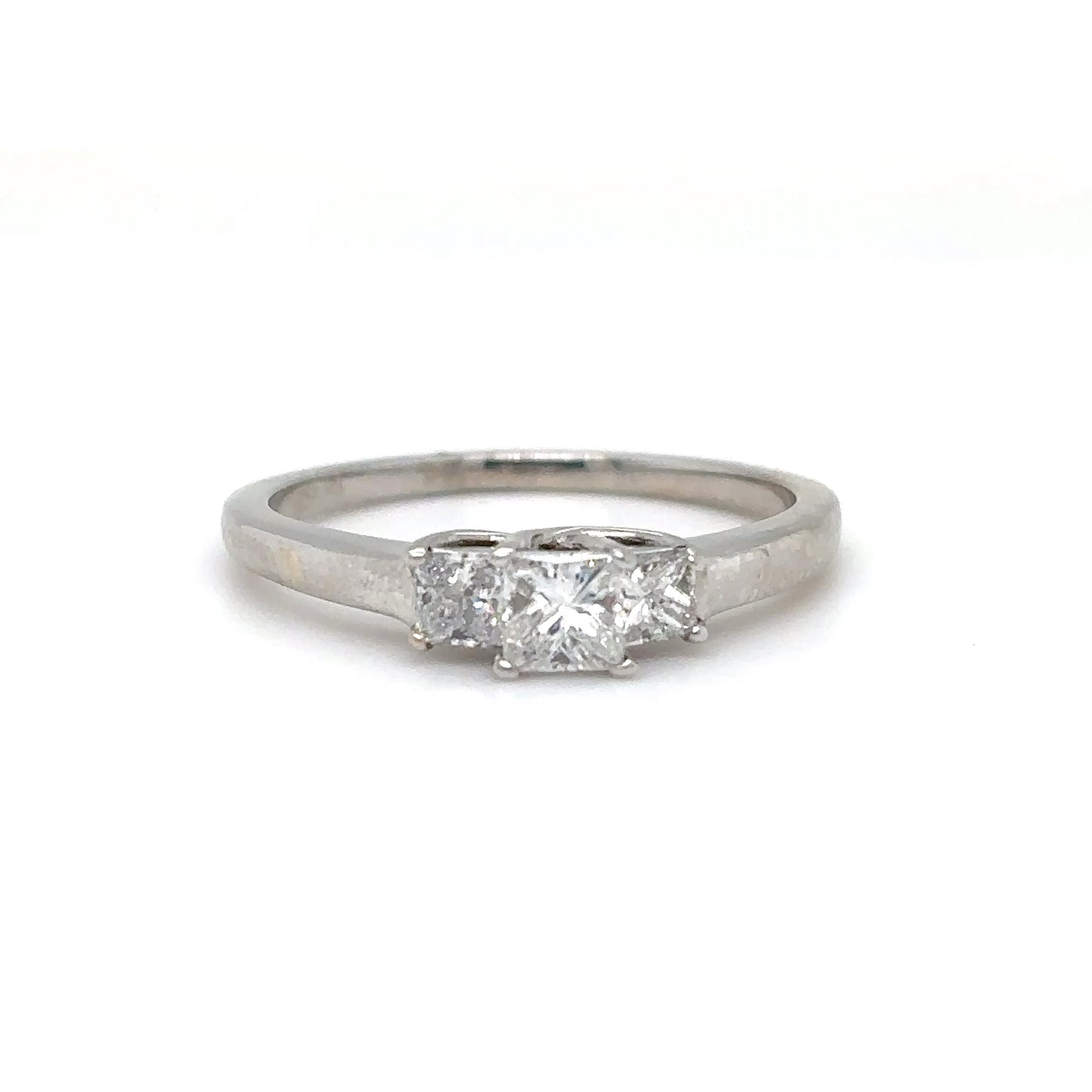 14KW 0.50CTW THREE PRINCESS CUT DIAMOND RING SI/H 2.2G