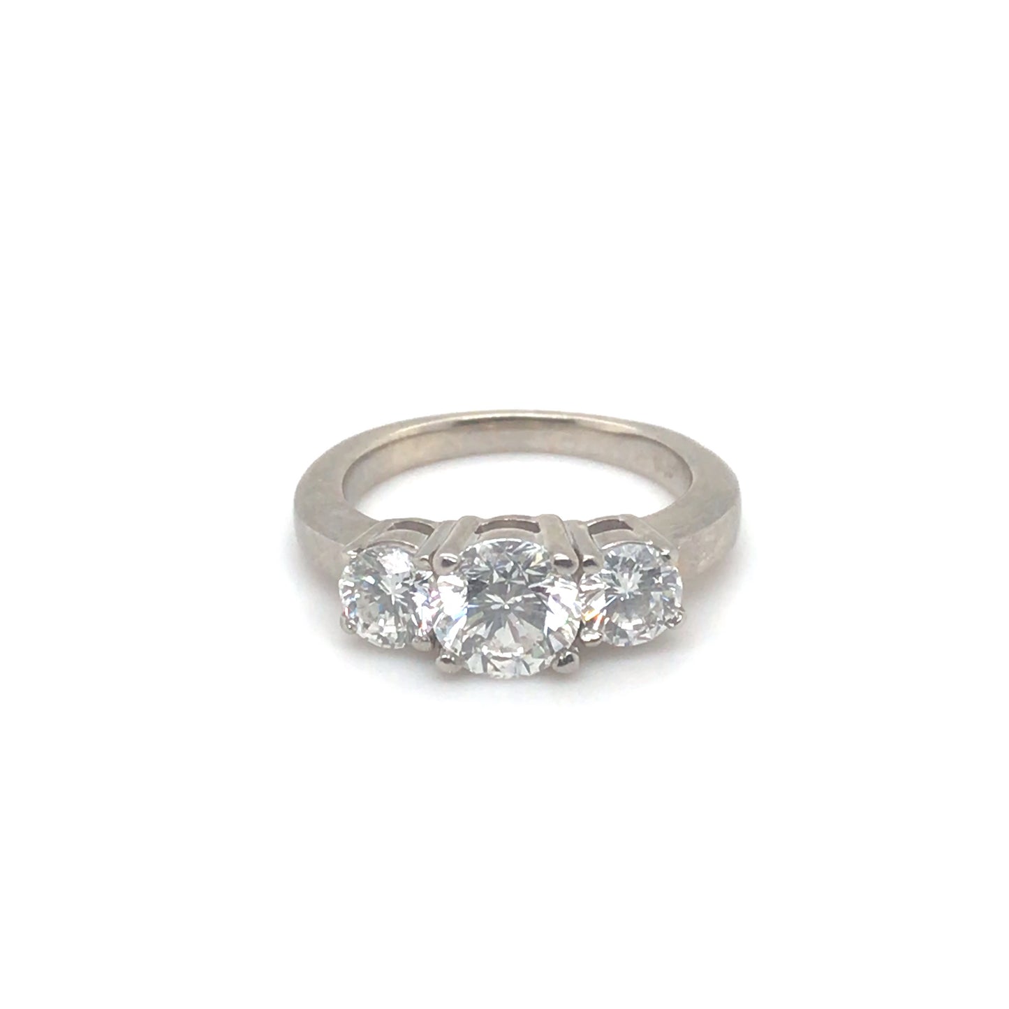 14KW 1.75CTW ROUND THREE DIAMOND RING SI2-I1/H-I 5.5G