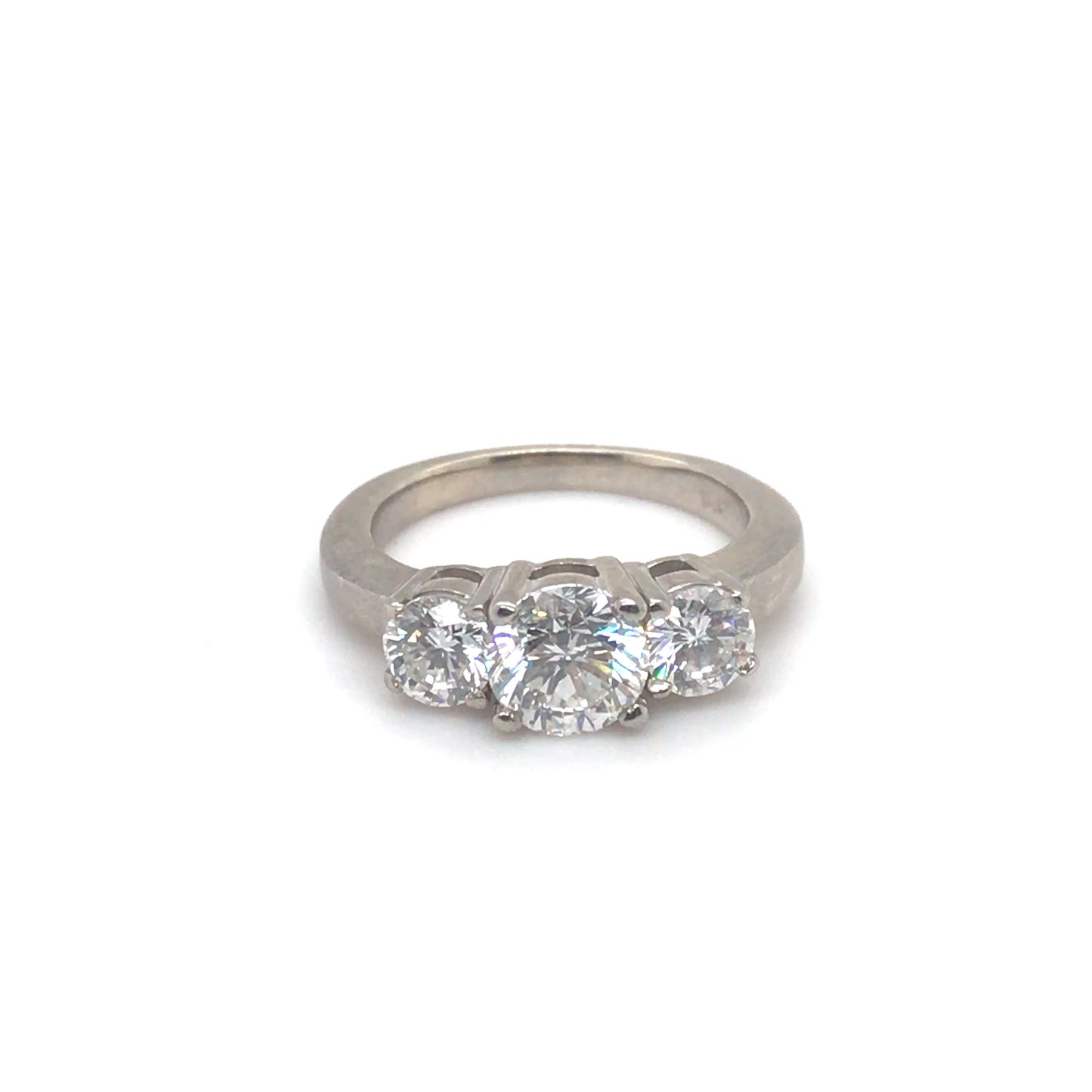 14KW 1.75CTW ROUND THREE DIAMOND RING SI2-I1/H-I 5.5G