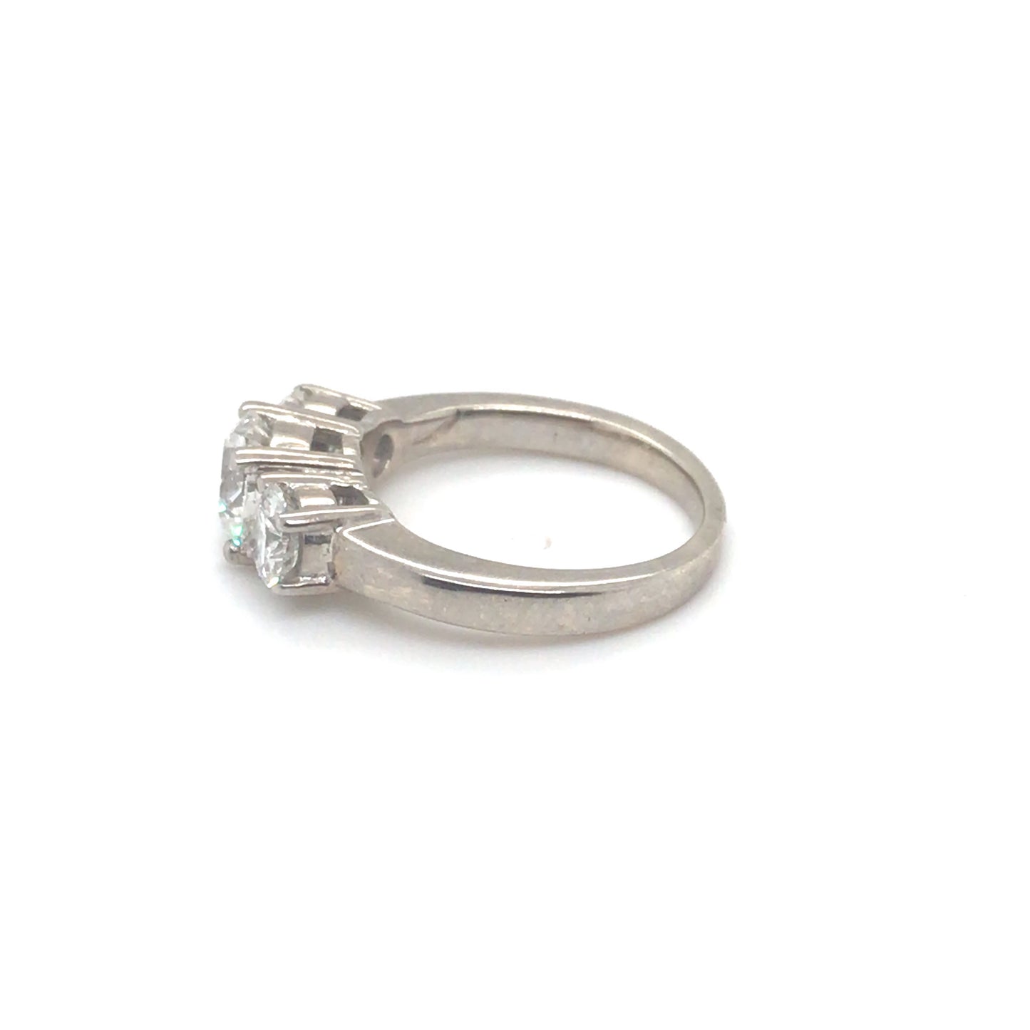 14KW 1.75CTW ROUND THREE DIAMOND RING SI2-I1/H-I 5.5G