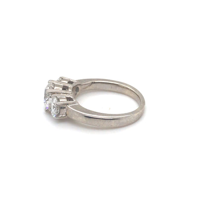 14KW 1.75CTW ROUND THREE DIAMOND RING SI2-I1/H-I 5.5G