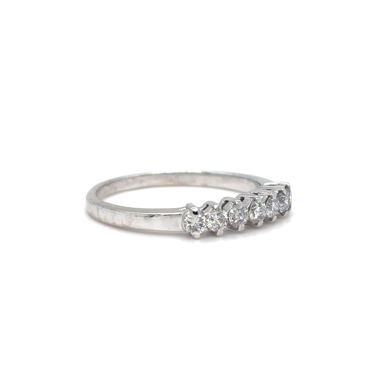 14KW 0.50CTW SEVEN ROUND DIAMOND BAND I1/H-I 2.7G