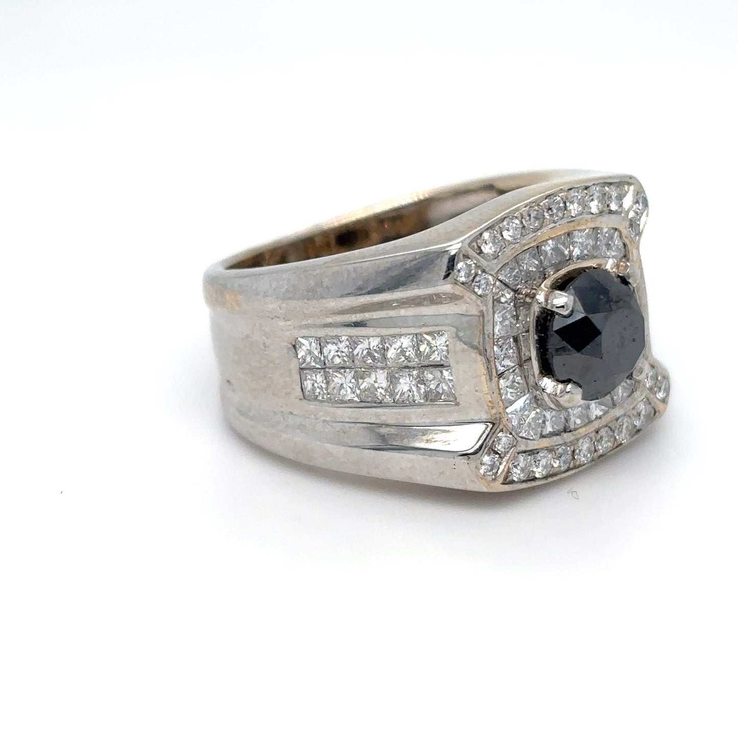 18KW 3.28CTW BLACK-WHITE DIAMOND RING VS/F-G 14.5G