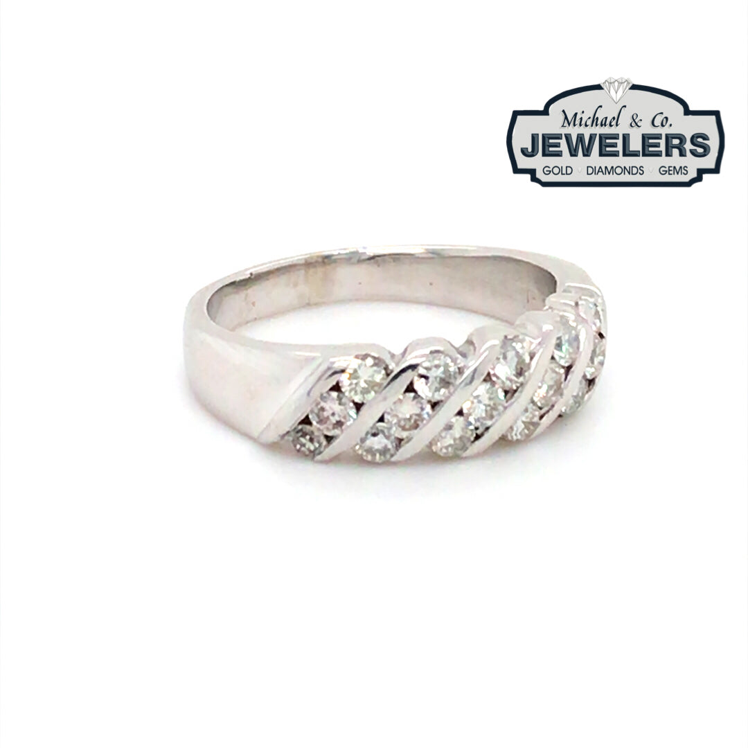 14KW 0.50CTW TRIPLE ROW DIAMOND BAND VS/F-G 4.9G