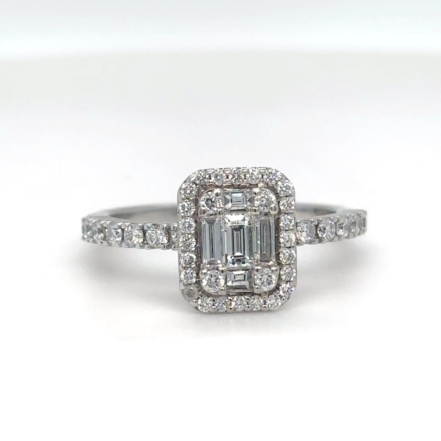 14KW 1.00CTW BAGUETTE-ROUND DIAMOND ENGAGEMENT RING VS/G 2.7G