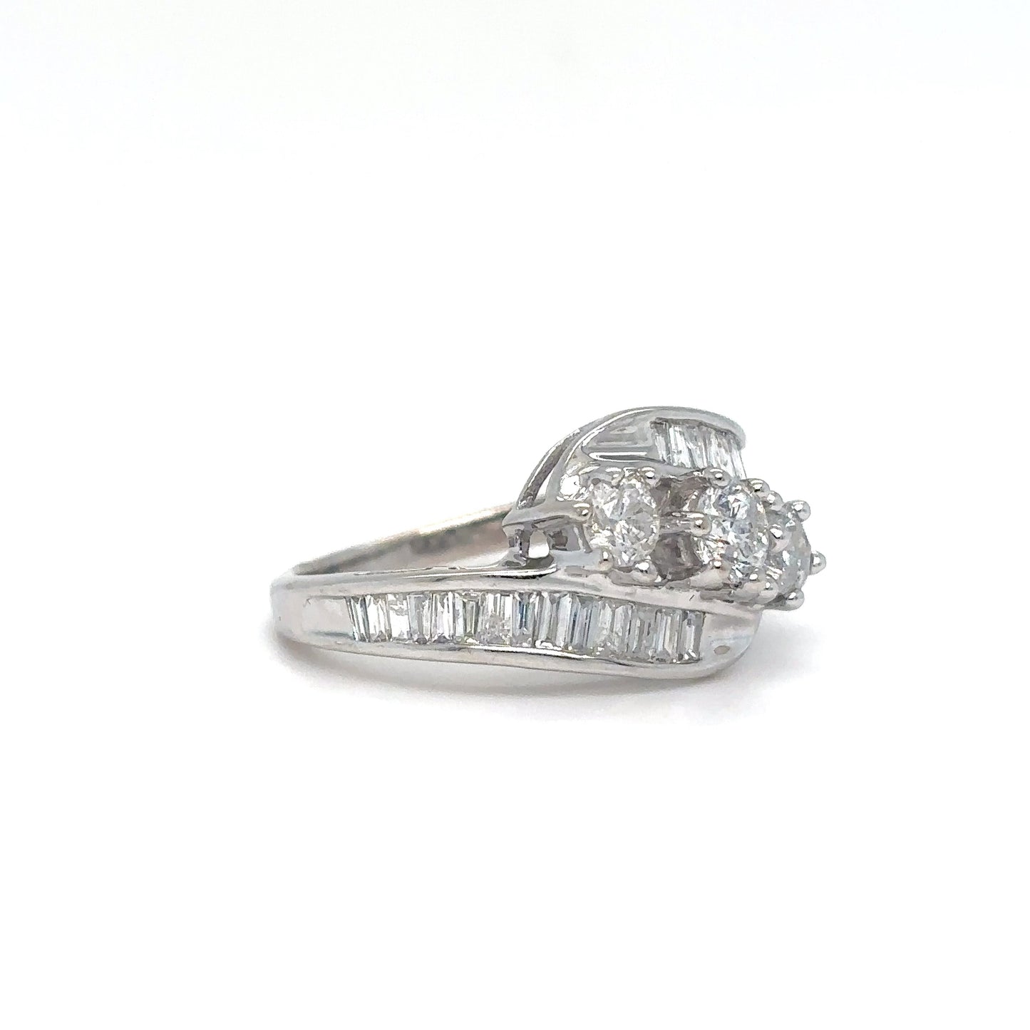 14KW 1.50CTW ROUND-BAGUETTE DIAMOND BYPASS RING I1-2/H-I 4.6G