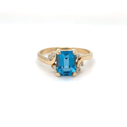 14KY 8X6MM SKY BLUE TOPAZ-0.06CTW DIAMOND RING 2.8G