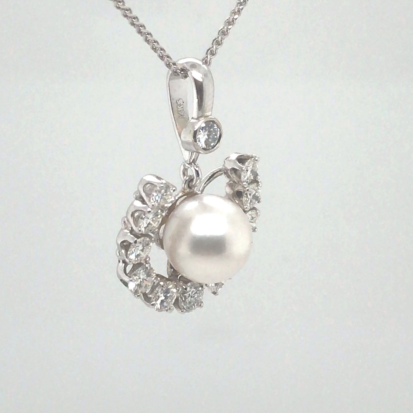 14KW 8.5MM PEARL-1.00CTW DIAMOND PENDANT "AA" VS/F-G 3.5G