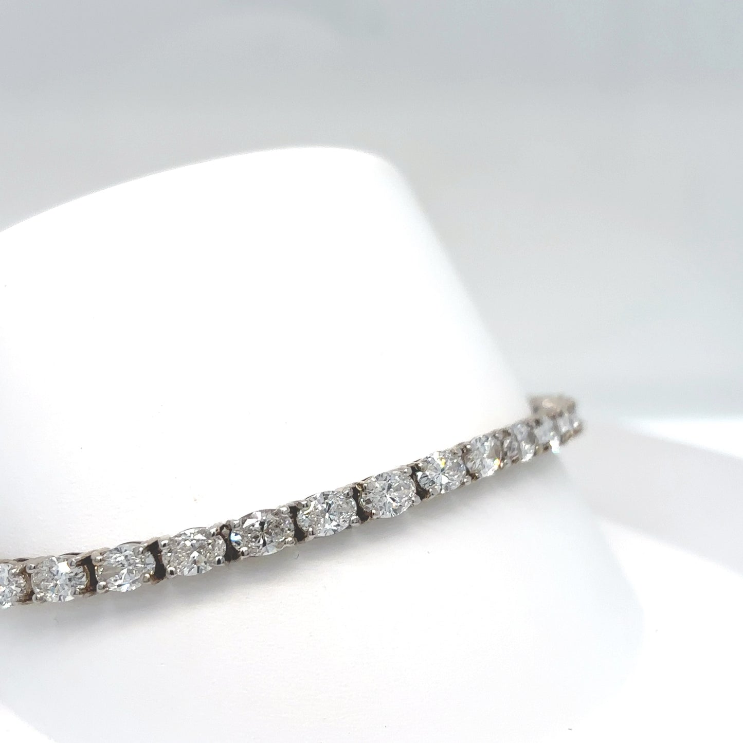 14KW 7.25" 9.01CTW OVAL LGD BRACELET VS1/F-G 11.8G